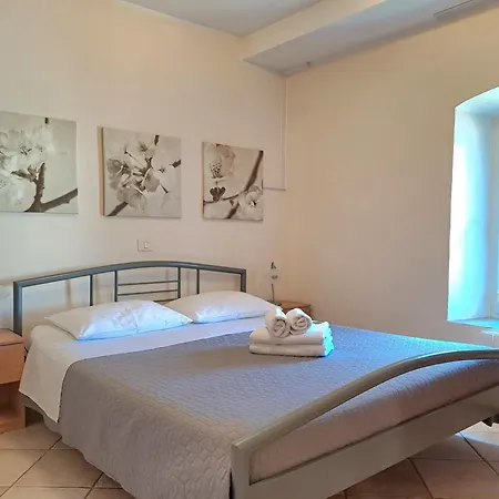 Ivan Apartament *